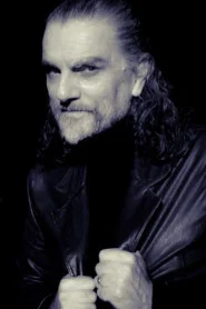 Hique Gomez