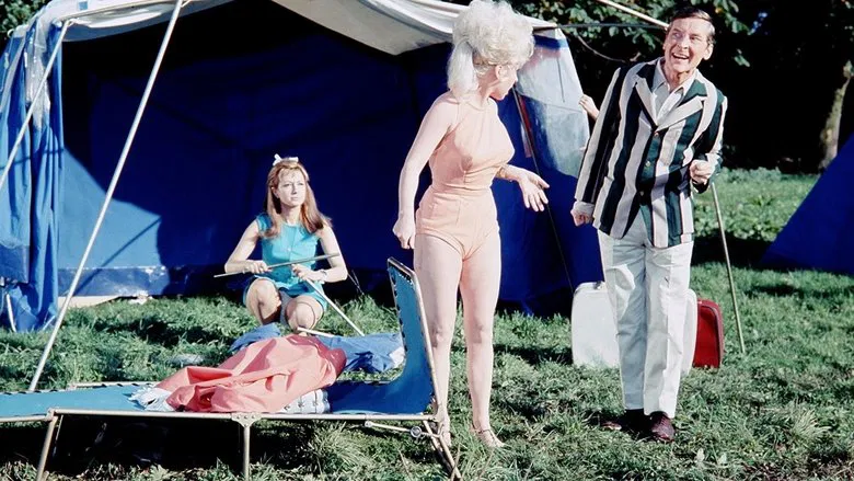 Carry On Camping screenshot 1