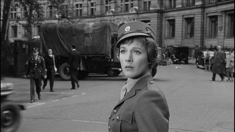 The Americanization of Emily screenshot 8