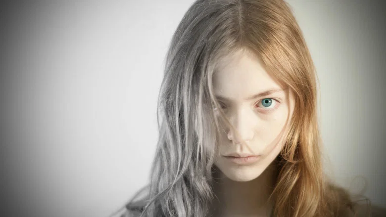 Grey Eyes screenshot 3