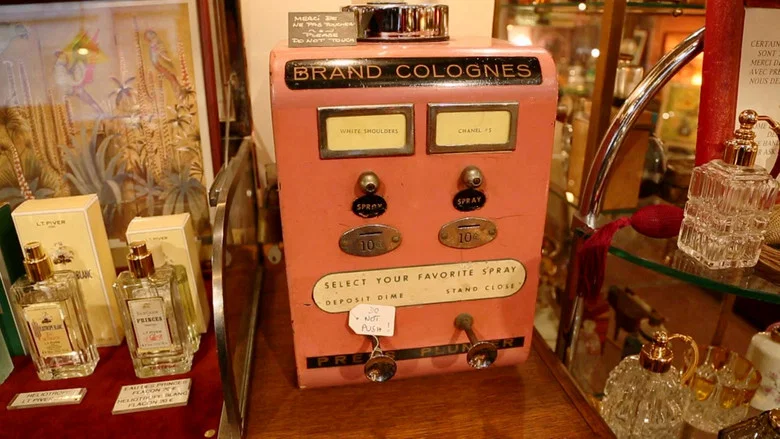 The Fabulous History of Eau de Cologne screenshot 1