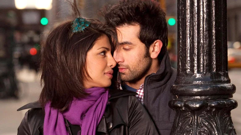 Anjaana Anjaani screenshot 3