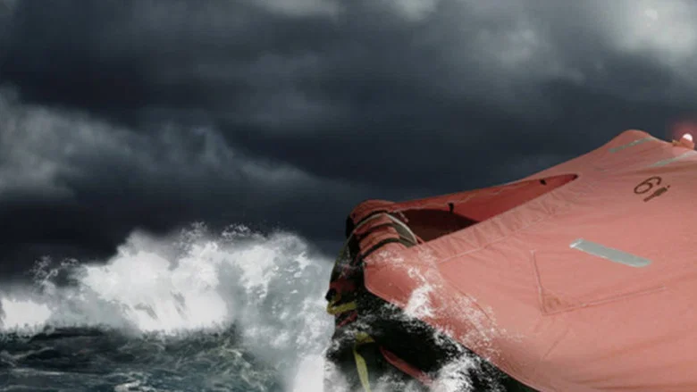 76 Days Adrift screenshot 1