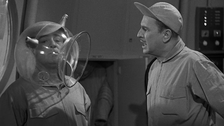 Abbott and Costello Go to Mars screenshot 3