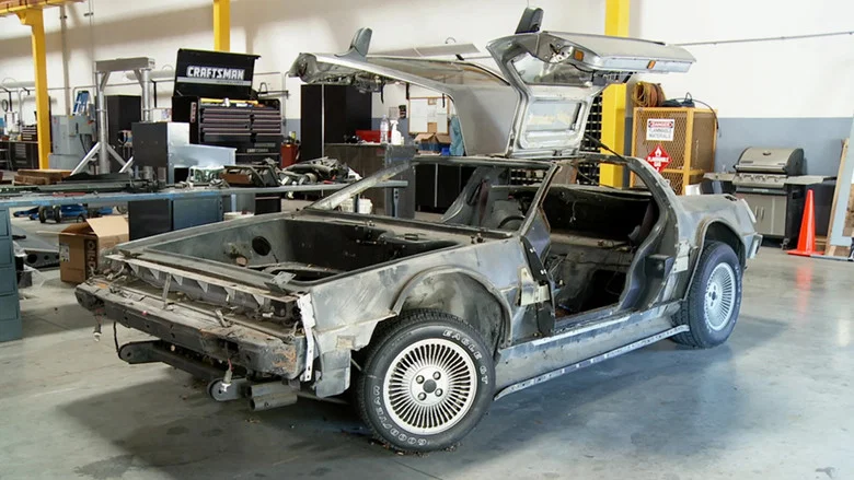 Outatime: Saving the DeLorean Time Machine screenshot 6