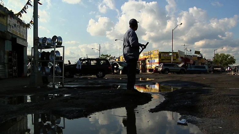 Foreign Parts screenshot 1