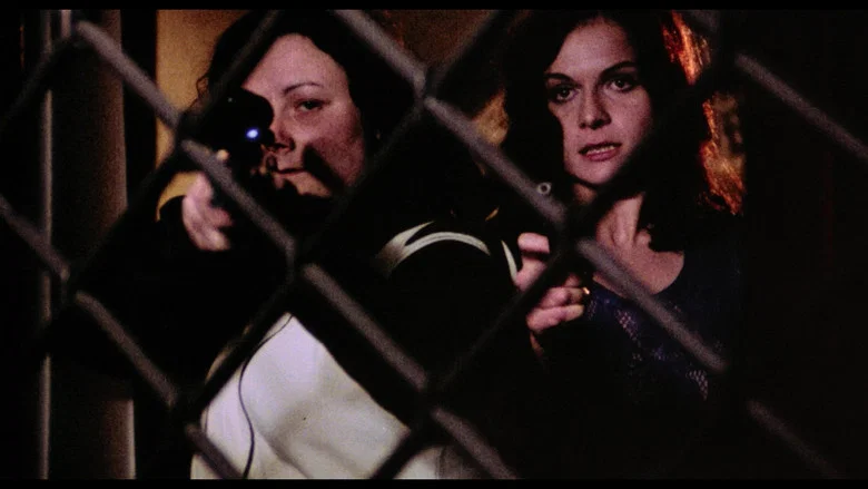 Escape from Women's Prison screenshot 2