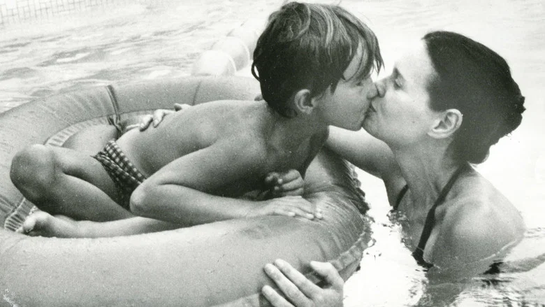Nothing Left Unsaid: Gloria Vanderbilt & Anderson Cooper screenshot 7