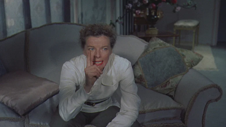 The Iron Petticoat screenshot 8