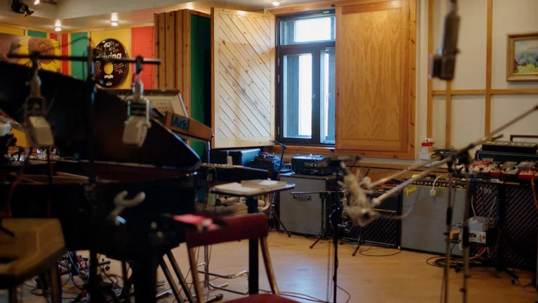The Beatles - Free As A Bird: A Song Reborn screenshot 1