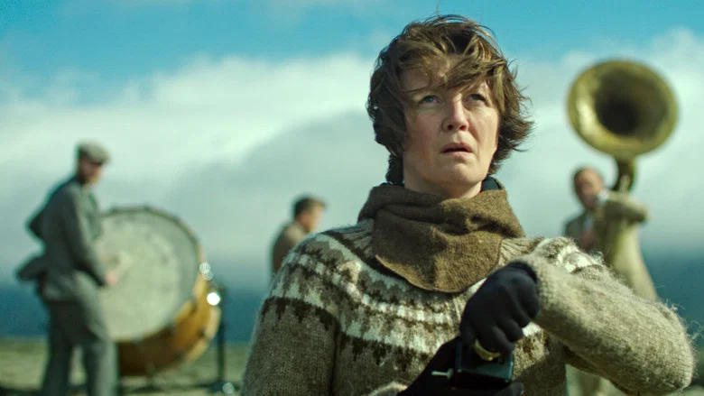 Woman at War screenshot 1