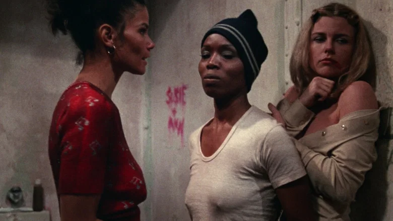 Caged Heat screenshot 2