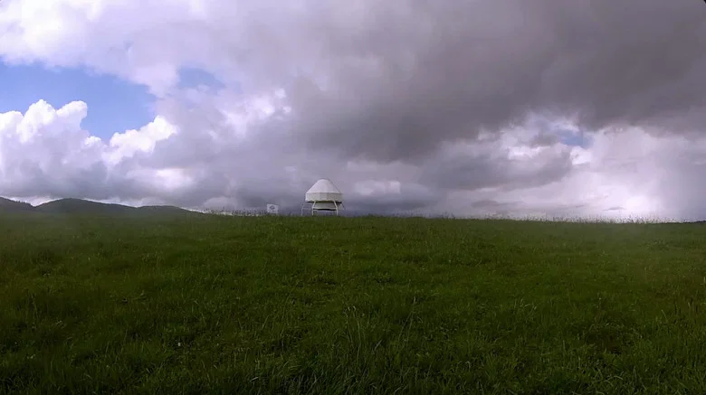 Between the scenes, between the voices. Unseen footage of the future sound of Slovakia. screenshot 1