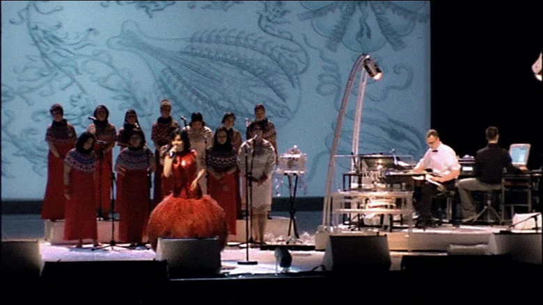 Björk: Vespertine Live at the Royal Opera House screenshot 1