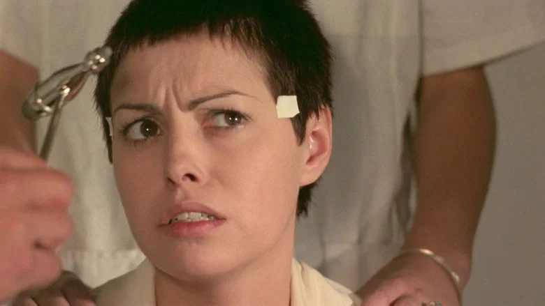 Women Without Innocence screenshot 2