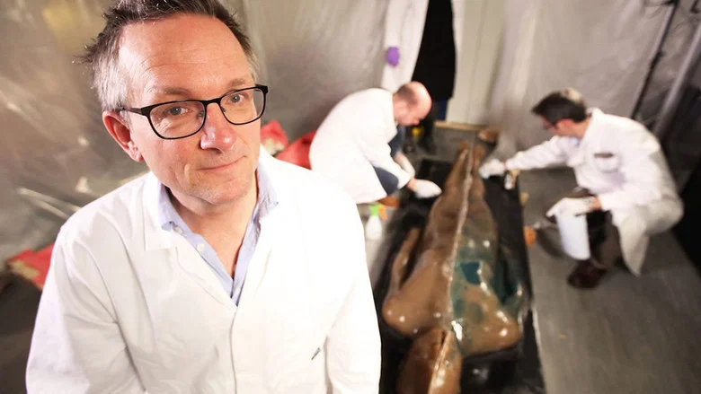 Michael Mosley vs The Superbugs screenshot 1