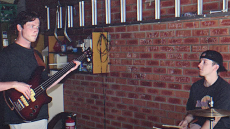 Back On Crack | The Cracked Tiles Documentary screenshot 1