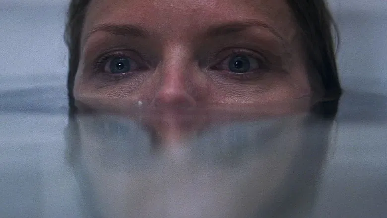 What Lies Beneath screenshot 5
