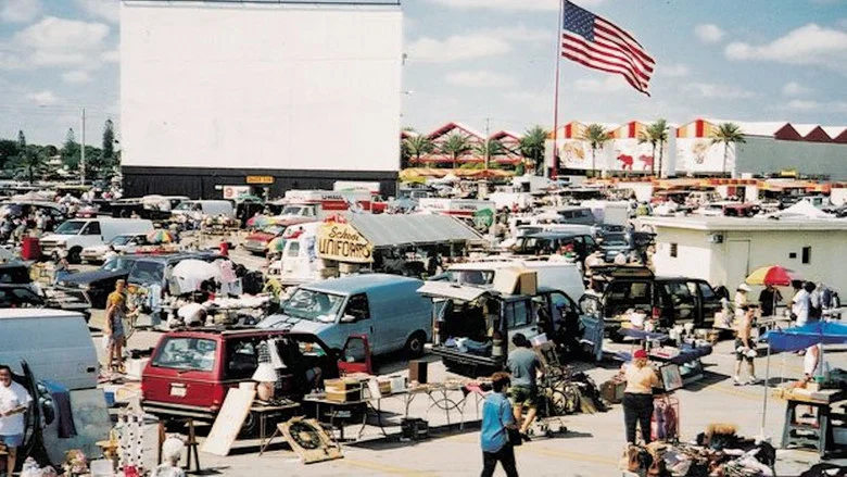 A Flea Market Documentary screenshot 1