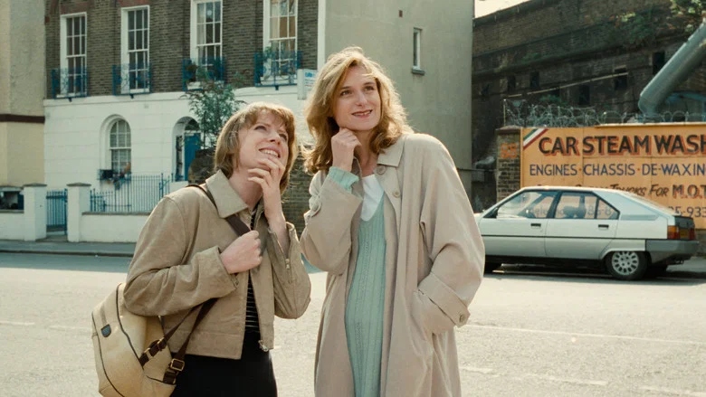 Career Girls screenshot 6