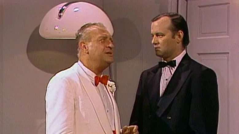 The Rodney Dangerfield Show: It's Not Easy Bein' Me screenshot 1