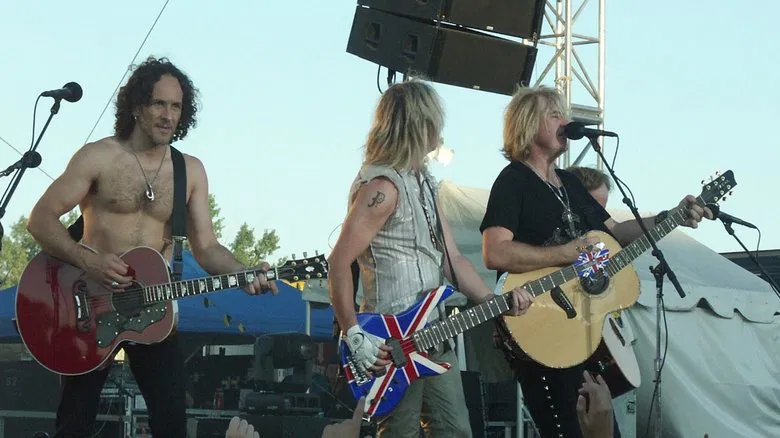 Def Leppard - In Japan Euphoria Tour screenshot 1