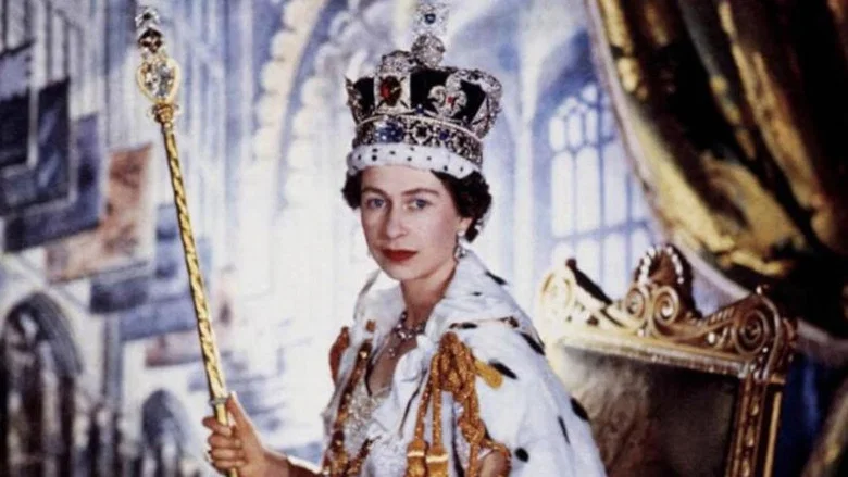 A Queen Is Crowned screenshot 3