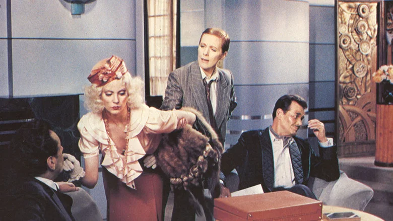 Victor/Victoria screenshot 4