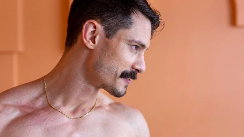 Men at Work: Selling Sex Online screenshot 4