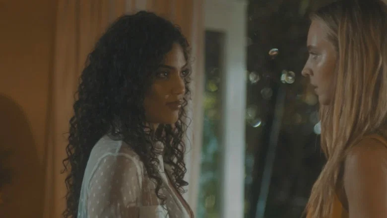 Love, Lies and Hybrids screenshot 6