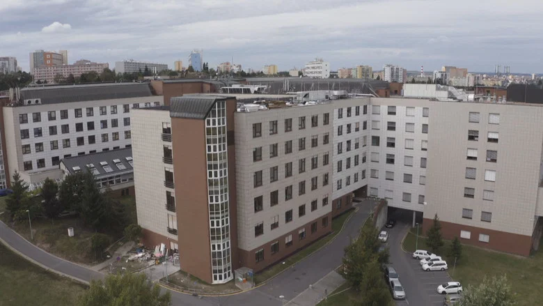 IKEM: Jak se zachraňují životy, které ještě nemusí skončit screenshot 1