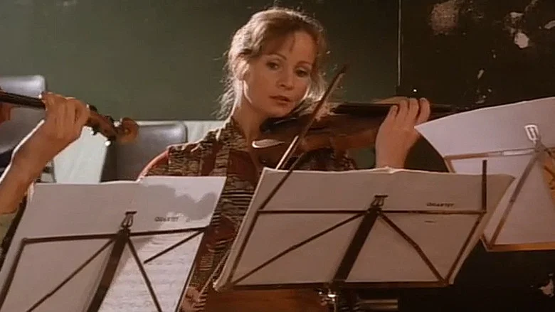 The Indecent Woman screenshot 1