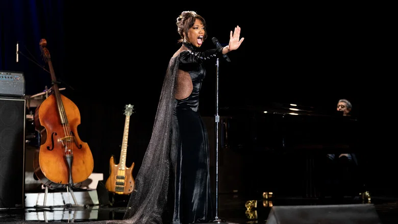 Whitney Houston: I Wanna Dance with Somebody screenshot 5