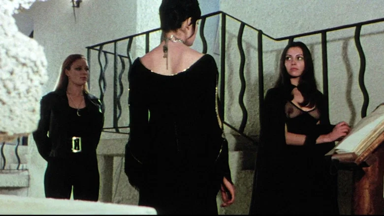 Female Vampire screenshot 7