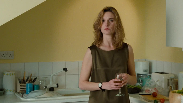 Career Girls screenshot 4