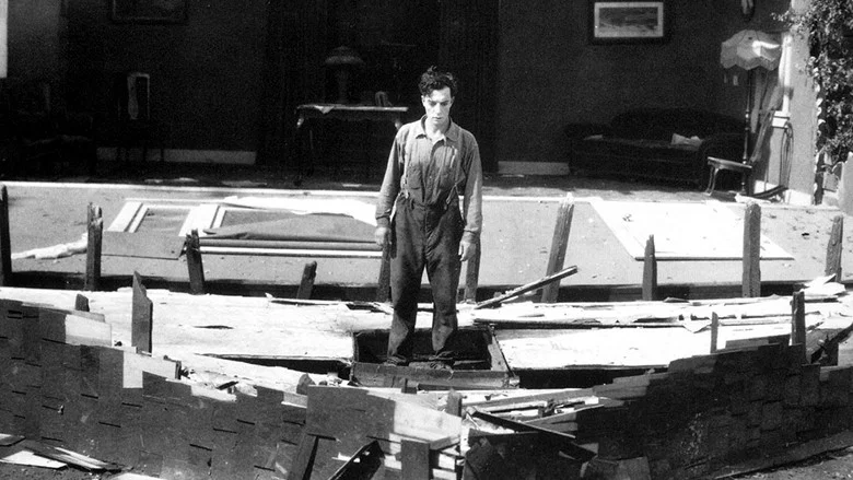 Steamboat Bill, Jr. screenshot 2