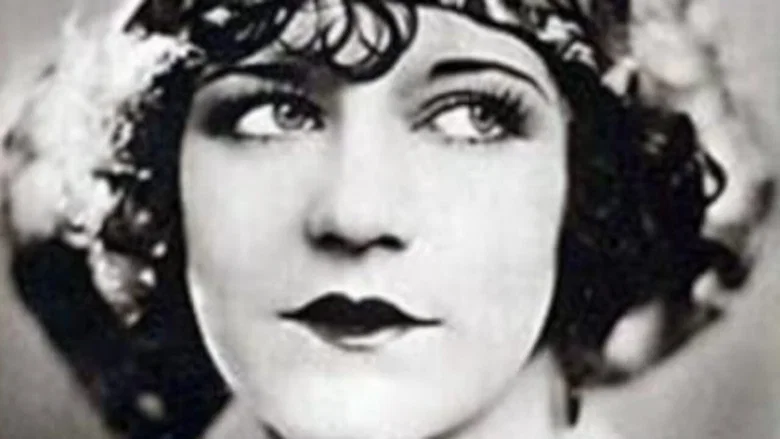 Two Sisters screenshot 1