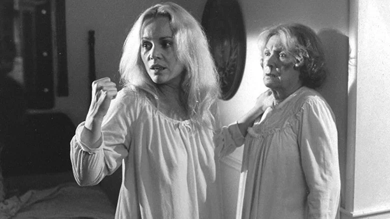 Circle of Violence: A Family Drama screenshot 1