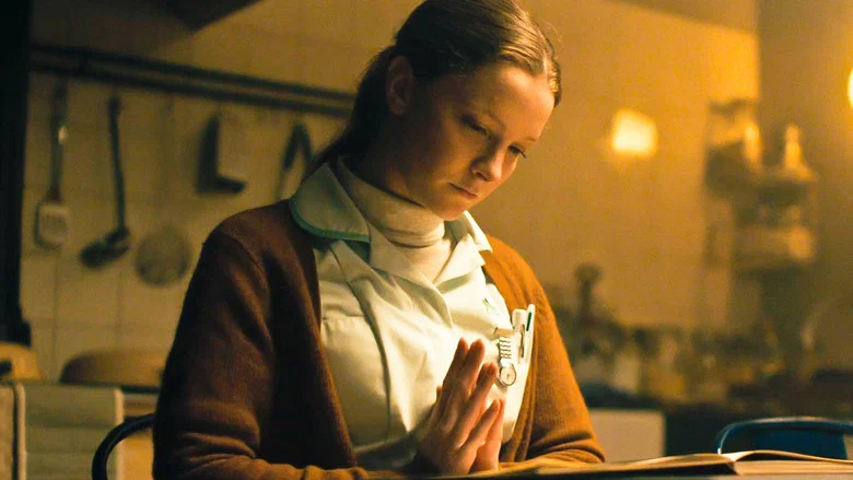 Saint Maud screenshot 8