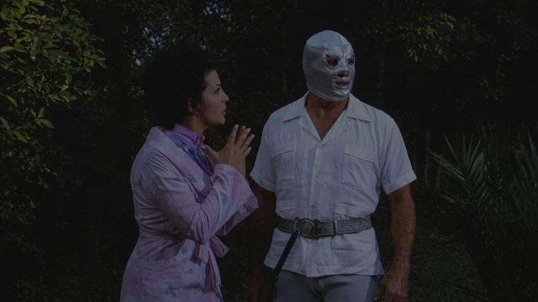 Santo in the Vengeance of the Mummy screenshot 1