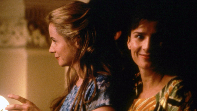 Hilary and Jackie screenshot 6