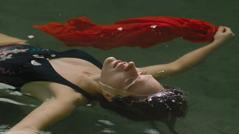 The August Virgin screenshot 1
