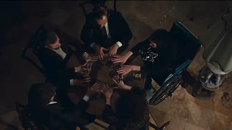 The Night Evelyn Came Out of the Grave screenshot 1