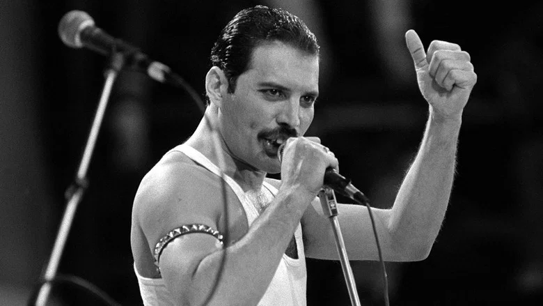 Freddie Mercury: The Final Act screenshot 2