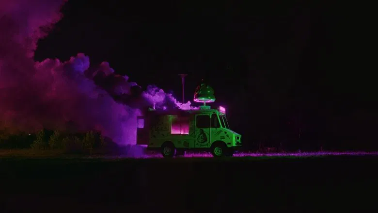 I Saw the TV Glow screenshot 1