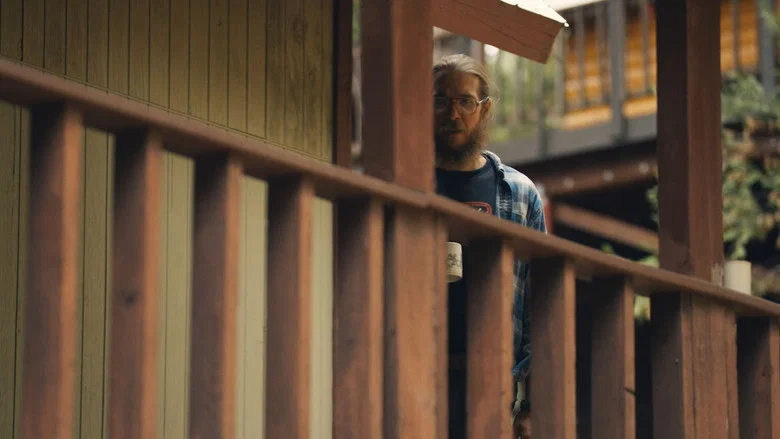 Stranger in the Woods screenshot 4