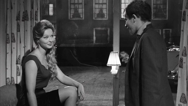Girl in the Window screenshot 1