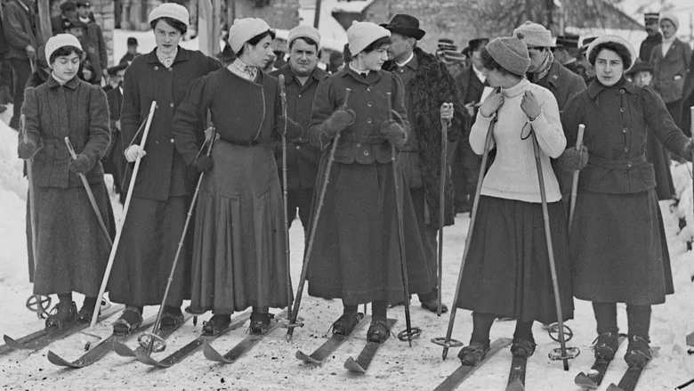 The Fabulous History of Skiing screenshot 1
