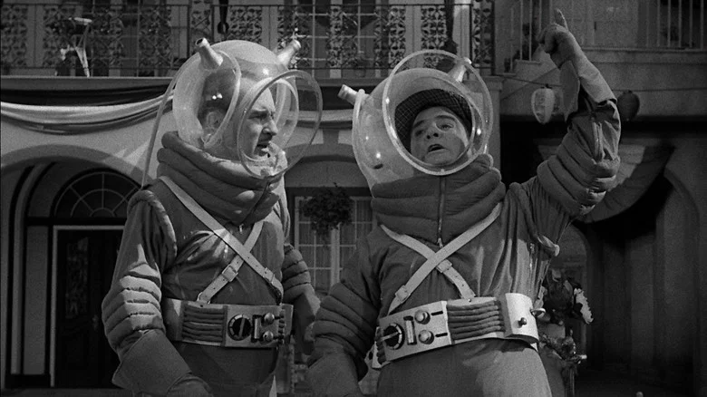 Abbott and Costello Go to Mars screenshot 4
