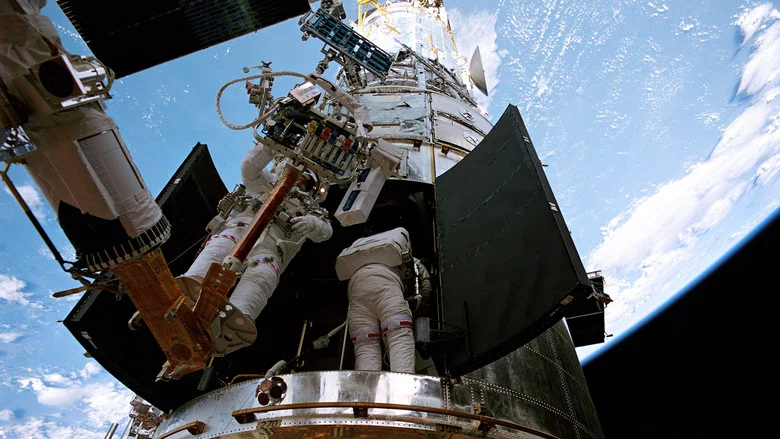 IMAX Hubble screenshot 1